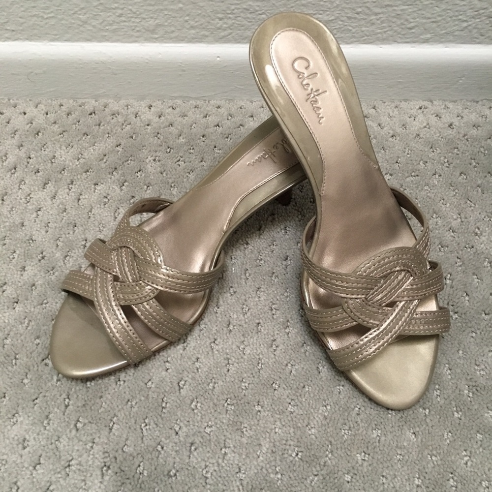 Cole Haan like new ‘Zelda’ slide in vintage silver